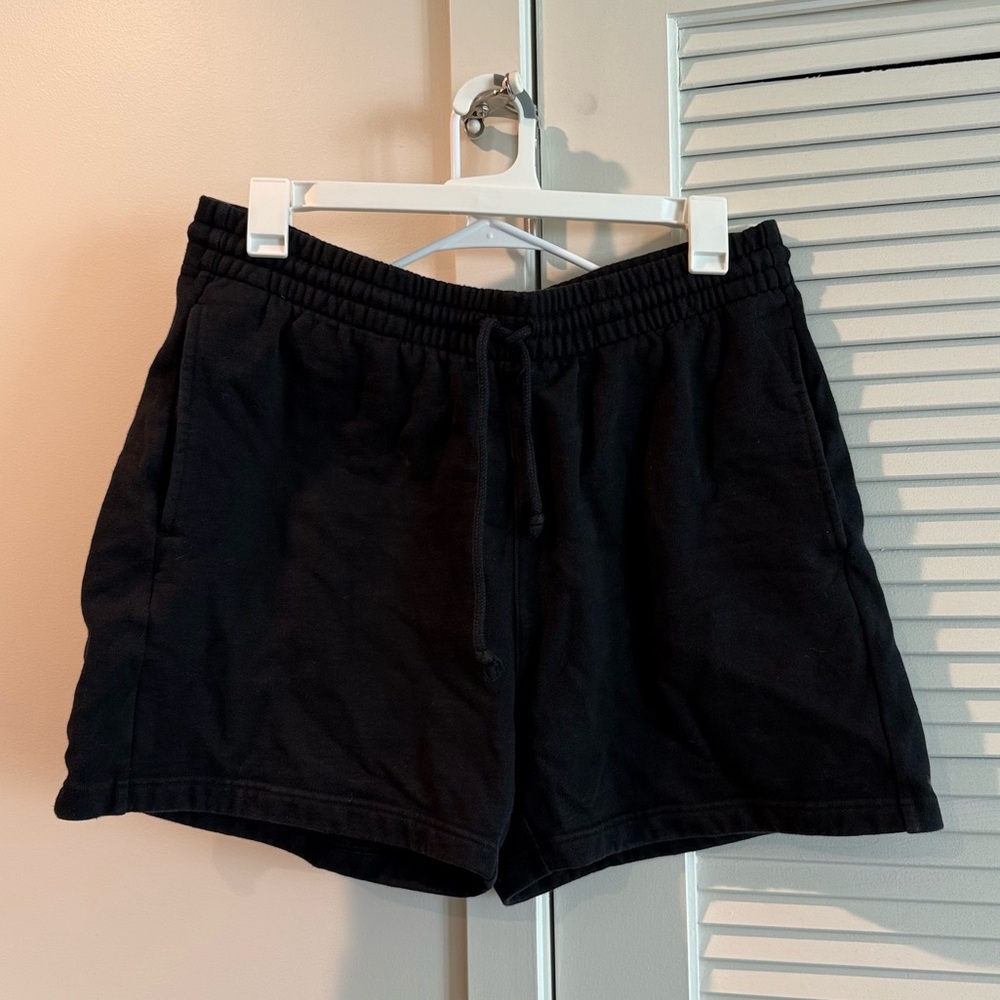 Aritzia Black Sweat Shorts
